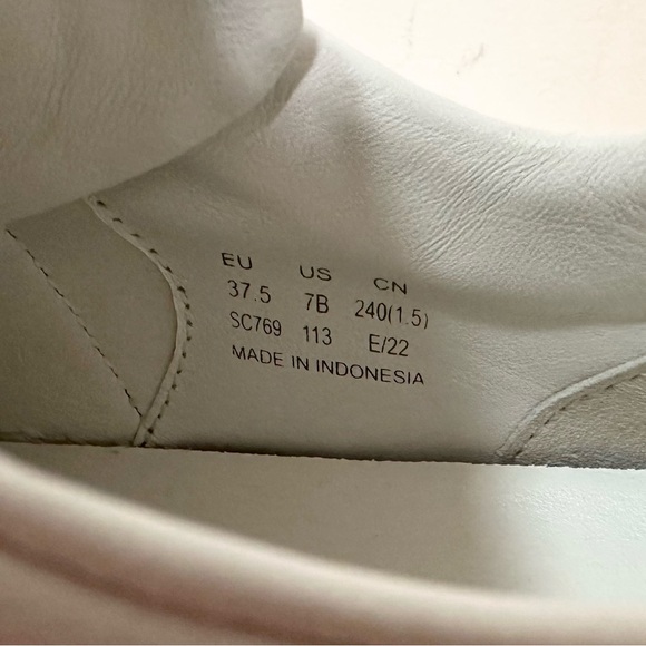 Stuart Weitzman Pearldrop Sneakers - Picture 9 of 12